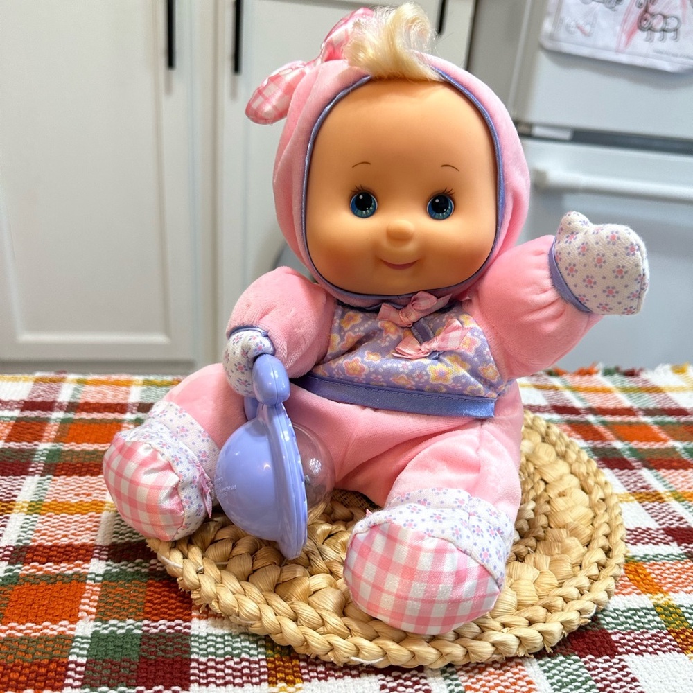 Vintage Y2K Fisher-Price First Baby Doll with Rattle Soft Plush & Vinyl Face - Picture 14 of 16